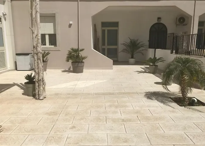 Scogliera Apartments